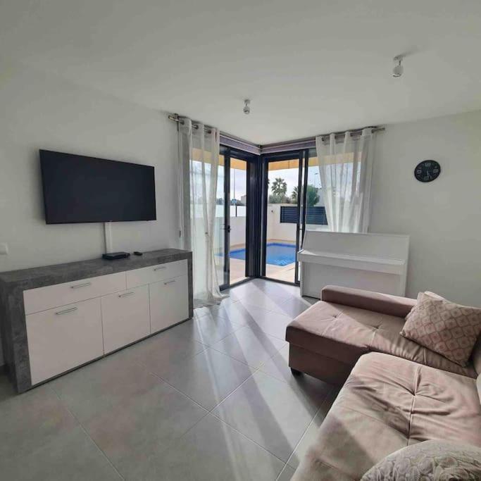 Villa Lisa Haus Mit Eigenem Pool San Pedro del Pinatar Kültér fotó